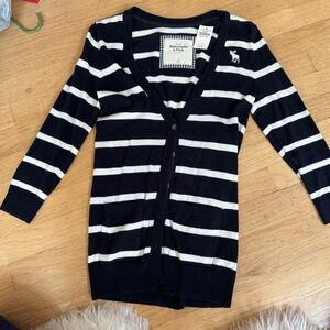 Abercrombie & Fitch Black and White Cardigan Sweater